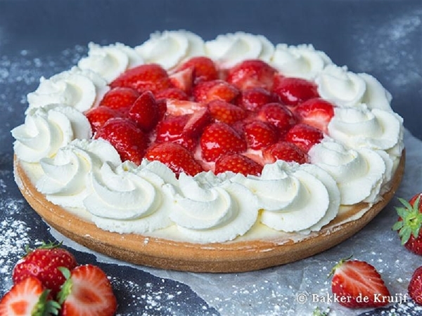 Aardbei vlaai vers