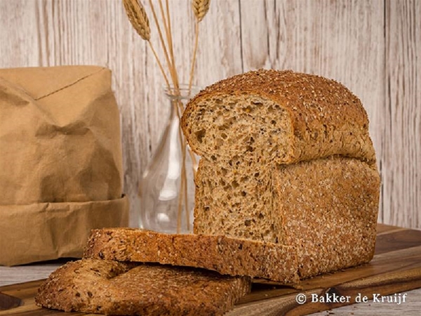 Brood Shape 50% minder koolhydraten half gesneden