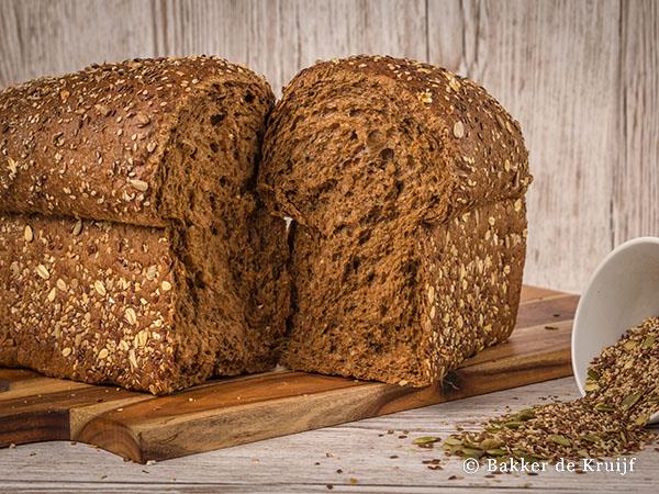 Multikorn brood heel gesneden