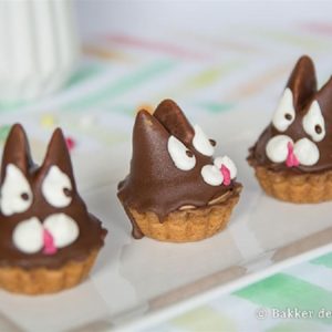 Pasen  petit four haas per stuk(banketbakker)